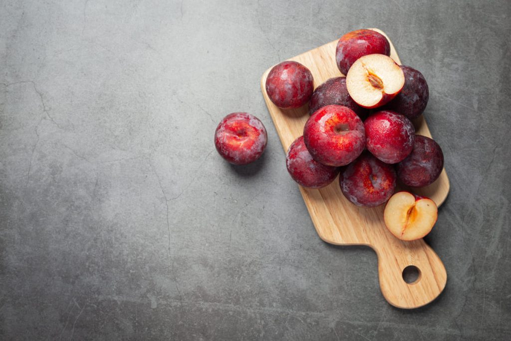 manfaat buah plum untuk kesehatan anda
